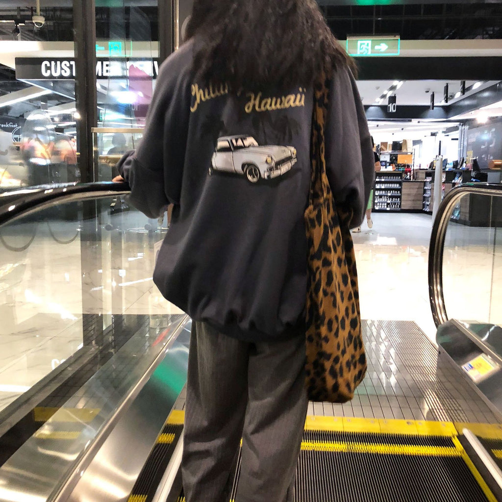 Taske i fløjl med leopardmønster